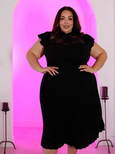 Pretty and Ole 大码女式优雅浪漫撞色蕾丝立领盖袖 A 字形连衣裙