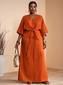 Veslaya Đầm maxi cỡ lớn Xuân/Hè mới về, thích hợp cho kỳ nghỉ, đi nghỉ mát, đi dự tiệc và mặc hàng ngày. Đầm ôm dáng, màu kaki trơn, cổ chữ V, tay áo trễ vai, thắt eo, xẻ tà, chất liệu vải dệt họa tiết. Đầm maxi cỡ lớn màu cam, đầm cỡ lớn màu cam cháy, đầm quấn cỡ lớn. - màu nâu - Xem 6