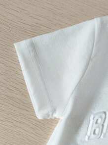 SHEIN 男婴白色字母压纹圆领短袖上衣，简约风格，时尚图案，宽松版型，适合外出和校园休闲生活，春夏款 - 白色 - 查看 3