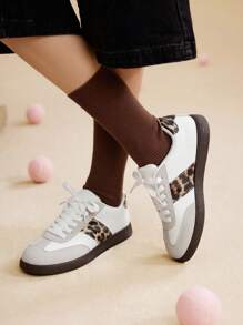 CUCCOO EASI 2025 Spring New Vintage Style Casual Flat Running Sneakers For Women