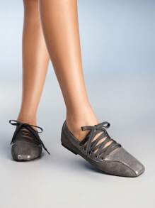 CUCCOO GRLICON 女士 Y2K 风格平底鞋，适合朋克、骑行者、酷女孩、万圣节、圣诞节、派对装扮 - 深灰色 - 查看 2