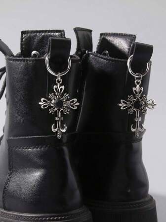 Goth 2pcs/Set Gothic Personalized Crystal Embellished Cross Pendant, Shoe & Boot Decor Accessories Suitable For Men And Women