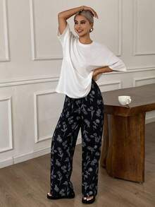 DAZY Conjunto de pijama con pantalón lencero de estampado lineal floral y camiseta suelta de unicolor - Blanco - Ver 4