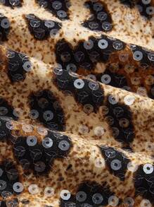 ROMWE Grunge Punk Y2K 节日性感套装：加大码低胸背心和豹纹亮片迷你短裤 - 棕色 - 查看 7