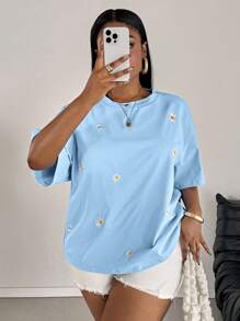 SHEIN PETITE CURVE 加大码海滩度假休闲蓝色雏菊刺绣短袖T恤夏季春季上衣夏季适合身材较矮的人