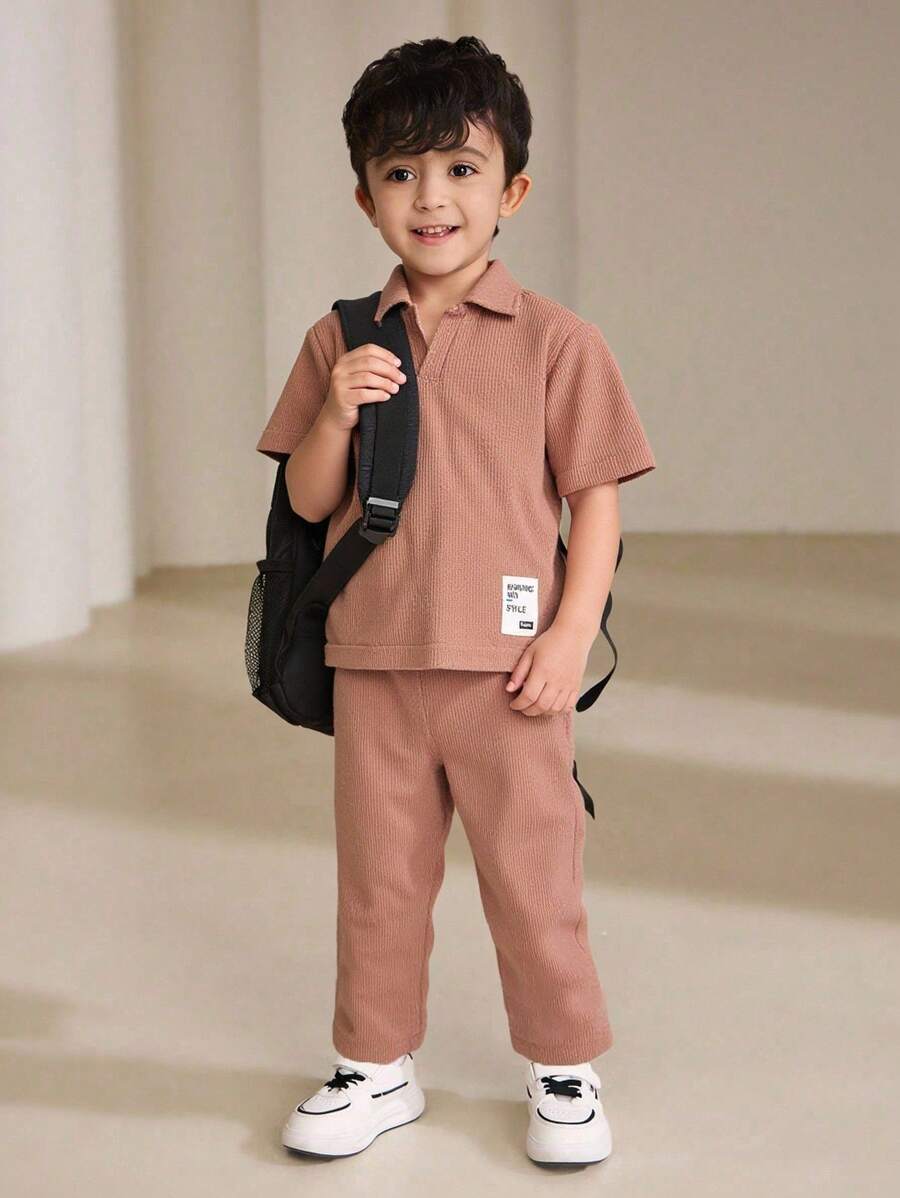 2 件套年轻男孩休闲纯色华夫格短袖 Polo 衫和裤子套装,适合春夏季日常休闲、运动、学校、户外 - 咖啡棕 - 查看 1