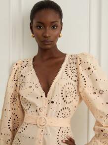 Aveloria Rosie 女士法式刺绣V领珍珠纽扣系带长袖衬衫，优雅淑女，夏季新品 - 香檳色 - 查看 5