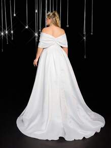 Glamrae Plus Size Elegant Romantic All White Strapless Big Bow Decoration Luxury Wedding Dress Satin Big A-Line Long Tail Embroidery Bridal Wedding Dress Off Shoulder