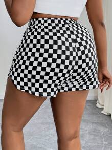 SHEIN PETITE CURVE Plus Summer Casual Checkered Print Drawstring Shorts  Plaid Shorts Micro Short Plus Size Summer Clothes For People Of Shorter Stature - Black and White - View 2