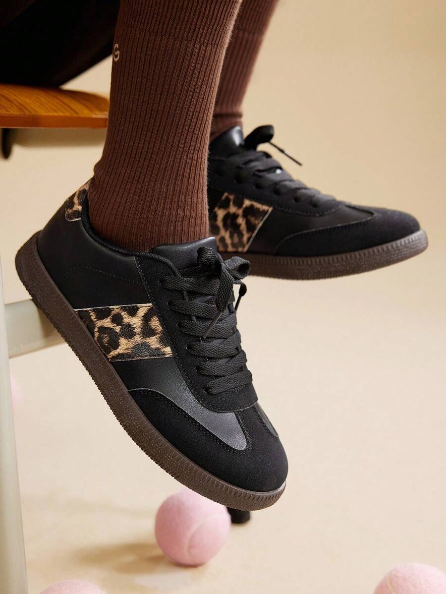 CUCCOO EASI 2025 New Women Spring Vintage Versatile Casual Lace-Up Flat Sports Shoes - Black - View 1