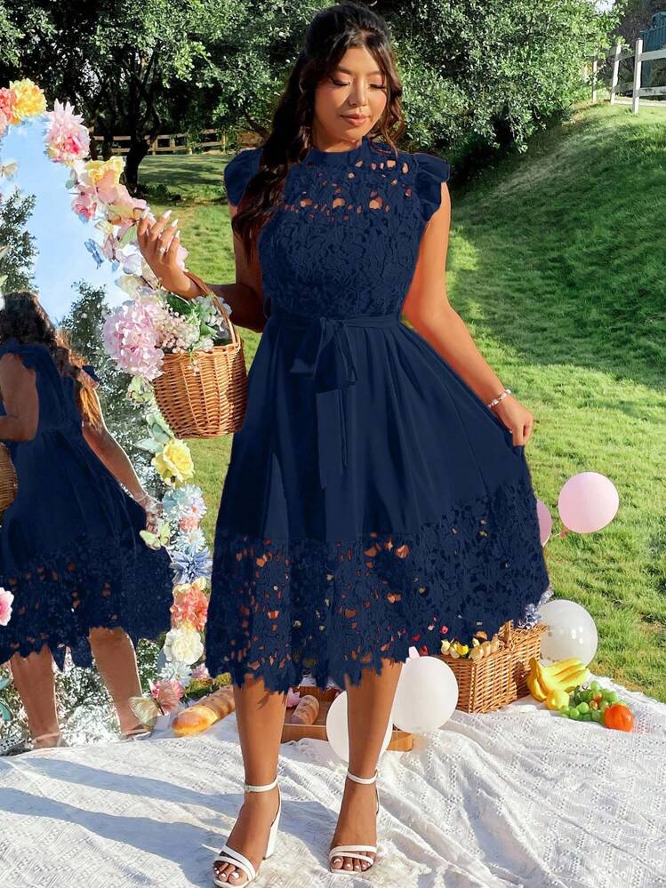 Rometta Robe élégante pour femme avec col montant, manches volantes, patchwork en dentelle, ceinture à la taille, dans un style chic à la française - Bleu marine - Voir 7