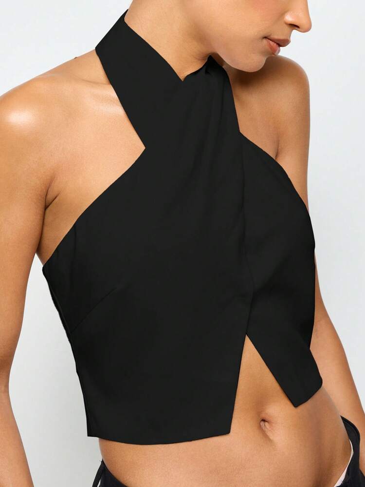 Elegant Crisscross Halter Sleeveless Modern Fashion Crop Top