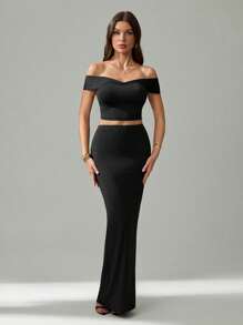 SHEIN Tall Women Off Shoulder Cut Short Sleeve T-Shirt & Skirt 2pcs Set, Tall Women - Black - View 2