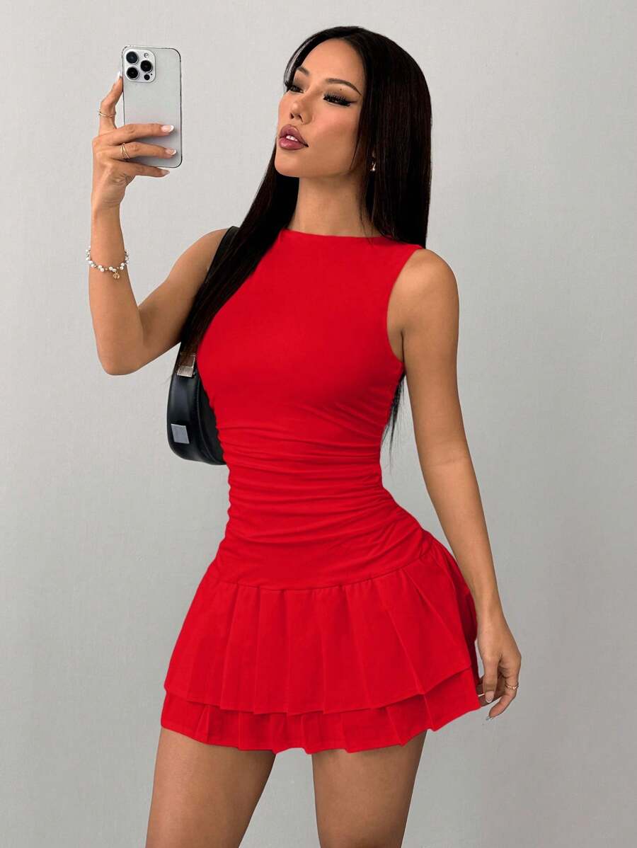 SHEIN PETITE 夏秋冬打底纯白色无袖紧身聚拢迷你双层百褶女装连衣裙 - 紅色 - 查看 1
