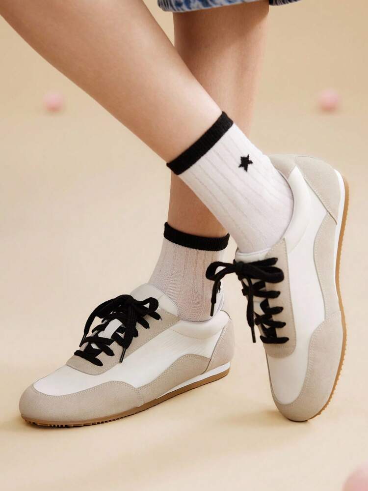 CUCCOO EASI Women's Patchwork Design Round Toe Flat Casual Sports Shoes, Breathable Fabric Apricot Casual Sneakers For Daily Wear Outdoor