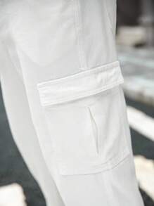 Manfinity Homme Quần Jeans Cargo Denim Trắng Nam Có Túi Bên Hông, Lý Tưởng Cho Trang Phục Thường Ngày Hiện Đại Và Phong Cách. Chiều Dài Dài Mang Lại Phong Cách Đa Năng Cho Nam Giới. Quần Jeans Nam Màu Trơn, Thoáng Khí, Dày Dặn, Thích Hợp Cho Đi Bộ Trong Thành Phố, Hoạt Động Ngoài Trời Cho Cha Mẹ Và Con Cái, Phù Hợp Cho Mọi Mùa. - trắng - Xem 6