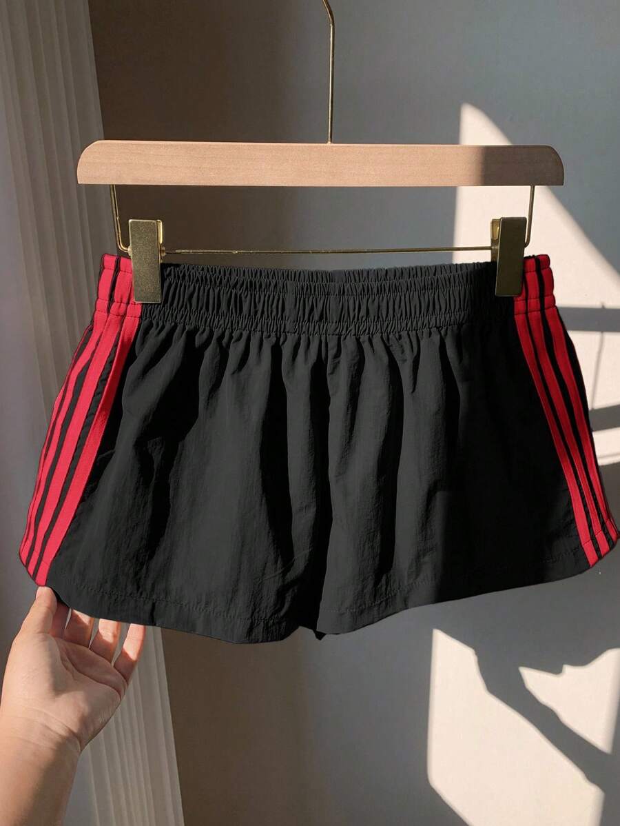 Comfortcana 女士夏季黑色侧条纹松紧腰休闲宽松短裤 - 黑色 - 查看 1