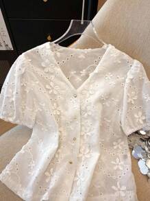 Franclia 优雅 V 领纽扣式短袖刺绣镂空修身女士衬衫，春夏 - 白色 - 查看 7