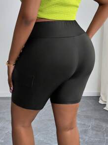 SHEIN PETITE CURVE Pantalones informales de calle, con bolsillos tridimensionales, cintura ancha, ajuste ceñido, pantalones de ciclismo, shorts elásticos de cuero tejido para mujeres, para el verano, adecuados para personas de estatura talla grande baja - Negro - Ver 2