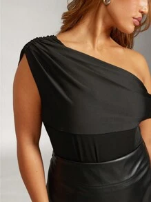 Hauture Plus Fallen One Shoulder Bodysuit Simple Fashion Daily Casual - Black - View 2