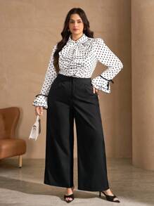 大码女式优雅浪漫黑白波点荷叶边多层领喇叭袖荷叶边袖口开襟衬衫，荷叶边波点上衣，优雅女式衬衫，女士衬衫，优雅女式衬衫，商务休闲女式衬衫，商务休闲女式衬衫，大码女式衬衫，教师衬衫，大码教师衬衫 - 黑與白 - 查看 3