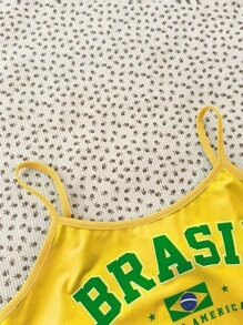 少女活力巴西图案印花吊带背心，修身剪裁，适合夏季、运动和休闲穿着。巴西风情黄色背心，夏季必备单品。