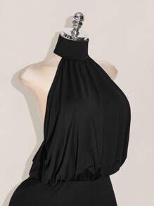 SHEIN ICON 加大码高领露背褶饰紧身迷你连衣裙，性感 Y2K 露背挂脖紧身连衣裙 - 黑色 - 查看 4