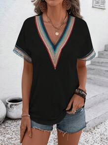 SHEIN LUNE Camiseta casual de mujer para vacaciones con bloque de color y aplicación de encaje - Negro - Ver 4