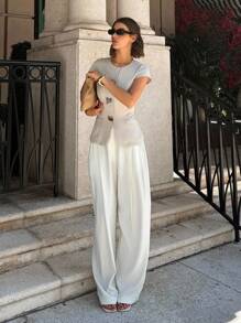 Siren Gaze Áo sơ mi nữ không tay màu trơn trang trí cúc kim loại, áo kiểu cổ tròn ôm sát tay xẻ tà trang trí kim loại, trang phục công sở, áo công sở cho nữ, áo sơ mi nữ cài cúc kim loại phía trước, áo công sở thường ngày cho nữ giáo viên, áo công sở thanh lịch, áo công sở đơn giản cho nữ, áo vest công sở thanh lịch cho nữ, áo tay ngắn thanh lịch cho nữ, áo màu be cho nữ mùa hè - Màu be - Xem 3