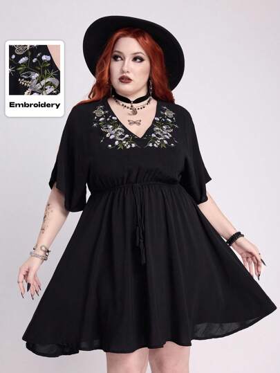 ROMWE Spring/Summer Carnival Party Casual Black Gothic Hippie Vacation Style Black Star & Moon Plant Snake Print Embroidered Plus Size Dress