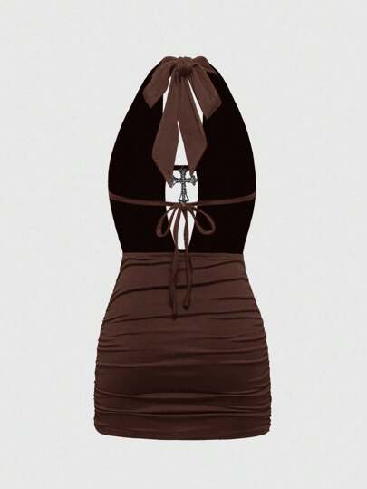 Grunge Punk Vestido con escote halter y cuello de corbata con cruz del milenio sexy para tallas grandes
