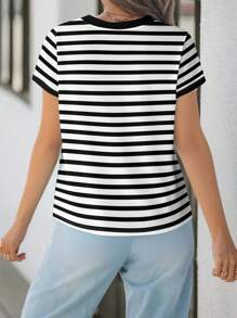 SHEIN EZwear 黑白条纹花卉印花休闲圆领宽松T恤女款，适合夏季 - 彩色 - 查看 2