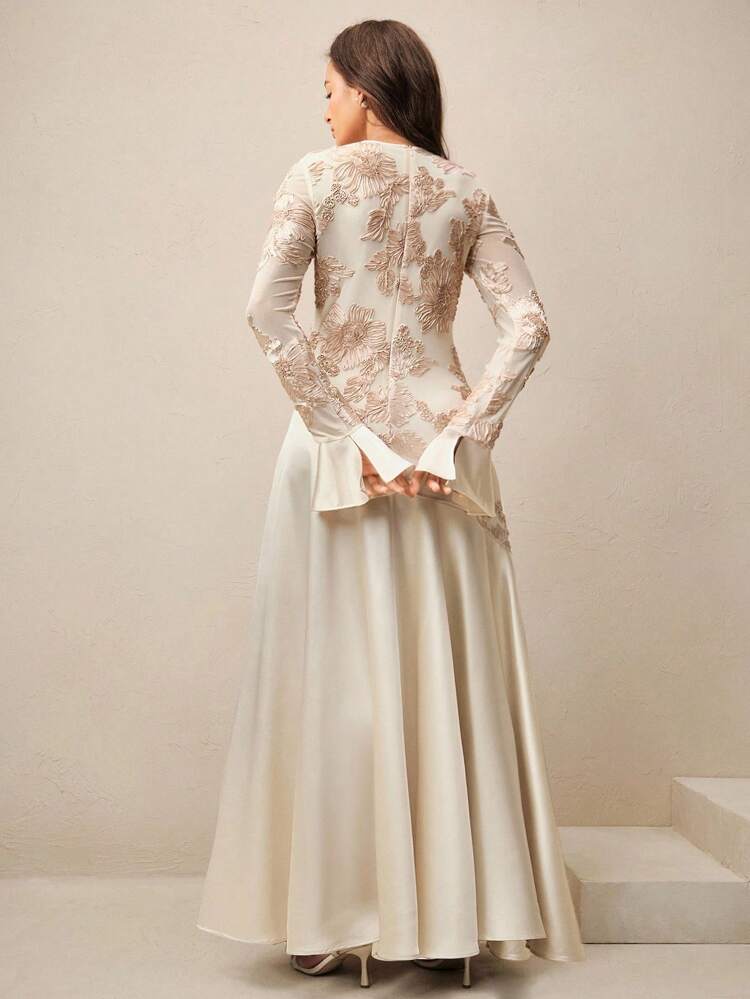 Elegant Fitted Round Neck Long Sleeve Women's Long Dresses