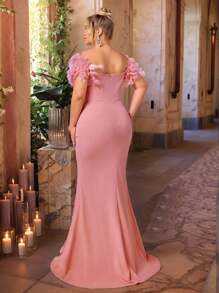 SHEIN Belle Robe de soirée formelle et élégante grande taille à épaules dénudées, col en cœur romantique, avec garniture de plumes, patchwork brodé, tricot extensible, fendue Top de la cuisse en forme de queue de poisson. Robe de soirée de luxe