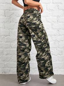 SHEIN Pantalones rectos holgados de moda casual callejera Y2K con estampado de camuflaje para preadolescentes