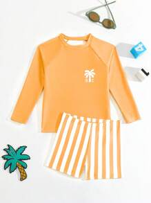 SHEIN 2 件套男童时尚休闲泳衣，条纹泳裤 + 纯色上衣，适合游泳、海滩和度假 - 黃色 - 查看 3