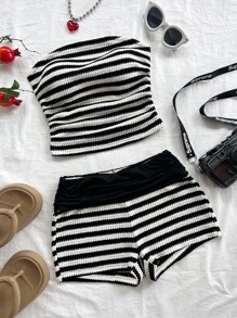 SHEIN Set di canotta e pantaloncini a righe, casual e minimalista, comodo, per ragazze pre-adolescenti