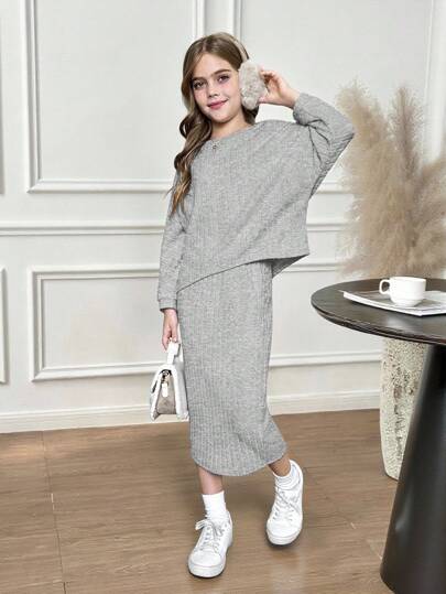 SHEIN Serisse Kids Tween Girls Batwing Sleeve Knit Ribbed Crop Top And Mid-Length Skirt 2pcs Set, Casual Daily Wear