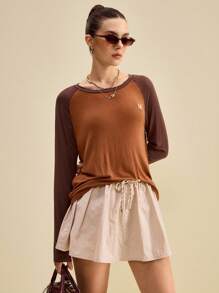 SHEIN Unity 舒适女式拼色刺绣长袖T恤 - 彩色 - 查看 6
