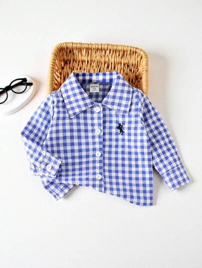 SHEIN Playful Pals 1pc Infant Baby And Toddler Boys Classic Street Style Blue And White Plaid Knight Embroidered Button-Up Long Sleeve Polo Collar Shirt, Comfortable & Breathable, Suitable For Spring And Autumn Seasons, Parties, Daily Wear, School And Travel Baby Boy Plaid Shirt Toller Baby Boy Long Sleeve Shirt Toller Button Up Toller Western Shirts Neutral Baby Clothes Baby Boy Shirts Shirt For Baby Boy Neutral Color Baby Clothes Baby Boys Tops
