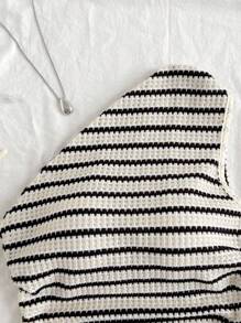 Tween Girl Resort 不对称黑白条纹纹理扭纹正面荷叶边下摆单肩纹理针织短款背心 - 黑色 - 查看 3