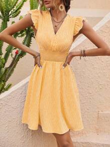 SHEIN PETITE 简约优雅条纹无袖短款女式连衣裙 - 黃色 - 查看 5