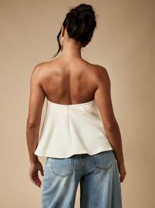 MISSGUIDED Strapless Bandeau Top Sweetheart Neckline Elegant Draped A-Line Design Evening Party Club Night Out Sleeveless Dressy Summer Spring Top - Apricot - View 2