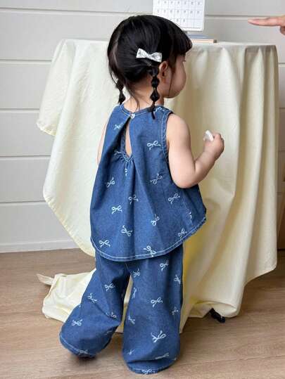 SHEIN 2件套女婴白色蝴蝶结装饰蓝色牛仔背心和裤子套装