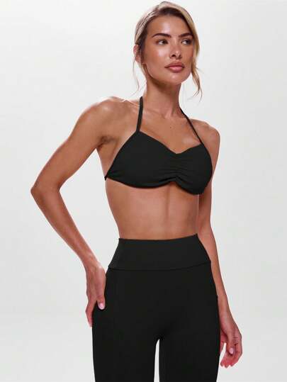 Musera Sport Sujetador deportivo con cuello halter, tirante central fruncido y espalda con tiras, para actividades como entrenamiento, gimnasio, pádel, tenis, pickleball, fitness, yoga, pilates y uso diario casual