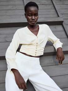 Lumivelle 女士设计师款精致V领长袖褶裥短款上衣，适合大学穿着 - 杏色 - 查看 5