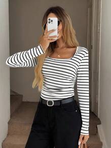 Easowa Spring/Summer Crew Neck Gathered Waist Stripe Print Casual Sports Fitted T-Shirt - Black and White - View 3