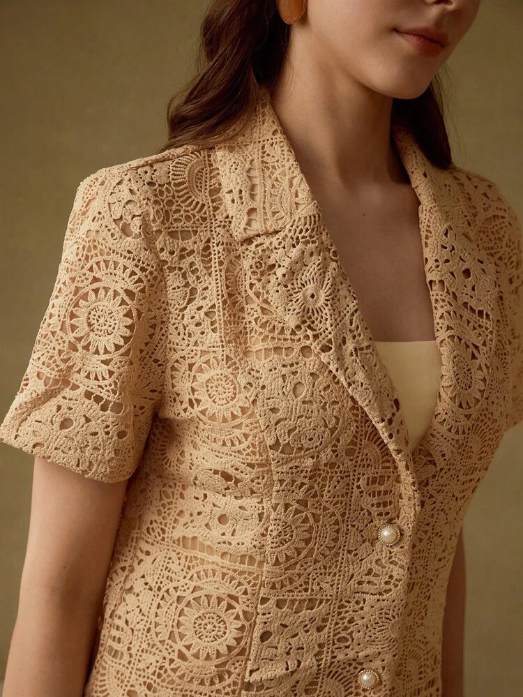 WOMEN'S SHORT SLEEVE LAPEL HOLLOW EMBROIDERED ELEGANT LIGHTWEIGHT BLAZER