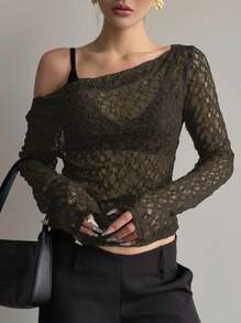 DAZY Blusa corta ajustada de hombros oblicuos de encaje transparente para mujer, color blanco, para primavera/verano de manga larga, ropa de mujer para otoño