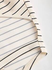 Sweetra Women's Retro Elegant V-Neck Backless Contrast Striped Sleeveless Vest Top